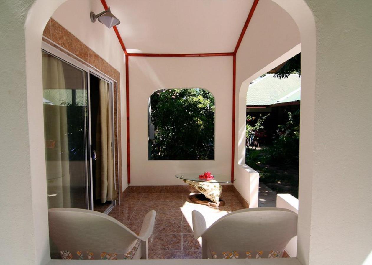 Rising Sun Guesthouse ลาดิก ภายนอก รูปภาพ
