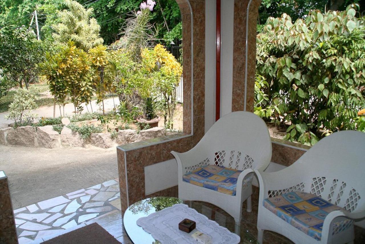 Rising Sun Guesthouse ลาดิก ภายนอก รูปภาพ