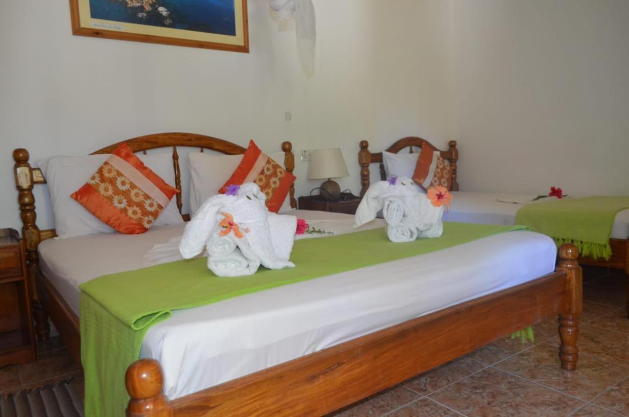 Rising Sun Guesthouse ลาดิก ภายนอก รูปภาพ